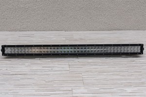 OŚWIETLENIE SAMOCHODOWE 80LED - 240W
