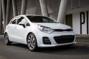 KIA RIO III UB 2015-2017 HATCHBACK PO FACELIFTINGU ZAŚLEPKA HALOGENU PRAWA 865261W700