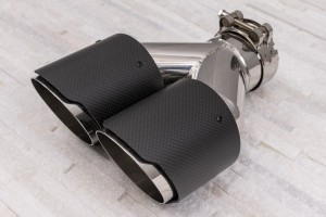 KOŃCÓWKA WYDECHU KARBON  64-67 MM L 230 MM