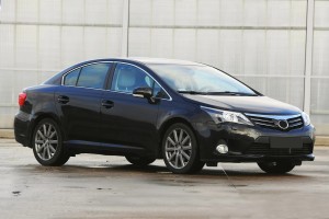 TOYOTA AVENSIS III T270 SEDAN 2008-2018 LAMPA PRZECIWMGIELNA PRZEDNIA LEWA 195922112