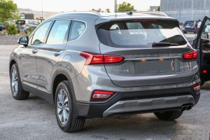 HYUNDAI SANTA FE IV TM 2018-2020 PRZED LIFTINGIEM LAMPA PRZECIWMGIELNA W ZDERZAK TYLNY LEWA 92405S1000