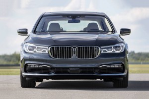 BMW SERIA 7 G11 G12 2015-2019 PRZED FACELIFTINGIEM ZAŚLEPKA PRZEDNIEGO ZDERZAKA HAKA HOLOWNICZEGO PRAWA 51137361220