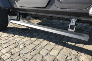 JEEP WRANGLER JK 2007-2018 4D SILNIKI DO PROGÓW ELEKTRYCZNYCH