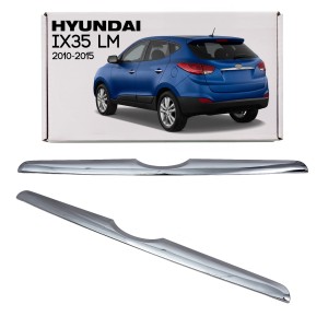 HYUNDAI ix35 LM 2010-2015 OZDOBNA LISTWA KLAPY TYLNEJ WOKÓŁ ZNACZKA