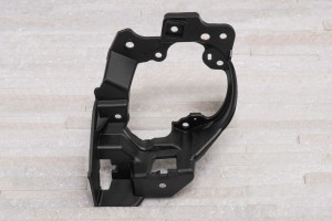 MAZDA 3 III BN 2016-2018 PO FACELIFTINGU MOCOWANIE PRZEDNIEJ LAMPY PRZECIWMGIELNEJ PRAWE B63B51684