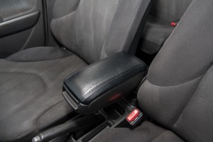 FIAT SEDICI 2006-2014 PODŁOKIETNIK CZARNY