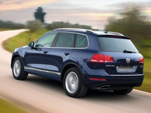 VOLKSWAGEN TOUAREG II 7P 2010-2014 PRZED FACELIFTINGIEM WYKŁADZINA MATA BAGAŻNIKA