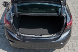 MAZDA 3 2014+ STALOWA LISTWA PROGU BAGAŻNIKA