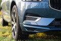 VOLVO XC60 II 2017-2021 PRZED FACELIFTINGIEM KRATKA PRZEDNIEGO ZDERZAKA PRAWA Z PDC 31694539 31449213