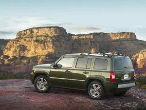 JEEP PATRIOT 2006-2011 PRZED FACELIFTINGIEM OCHRONNA LISTWA ZDERZAKA TYLNEGO ABS 5116331AA