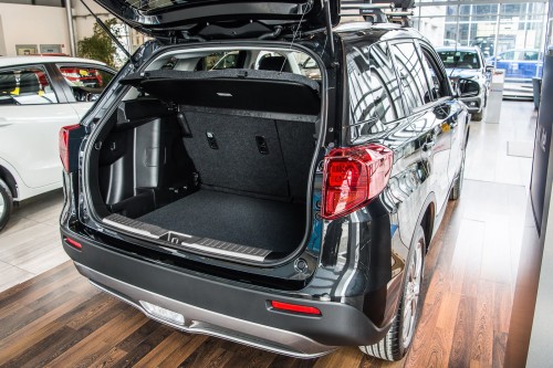 SUZUKI VITARA II 2015+ OCHRONNA LISTWA PROGU BAGAŻNIKA