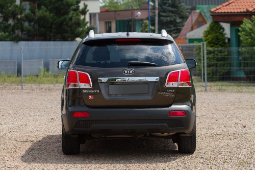 KIA SORENTO 2010-2012 NAKŁADKI NA LAMPY TYLNE