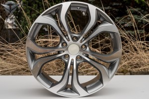 BMW SERIA 1 E81 E82 E87 E88 F20 20 5x120