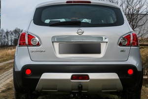 NISSAN QASHQAI 2007-2013 STALOWA LISTWA KLAPY TYLNEJ