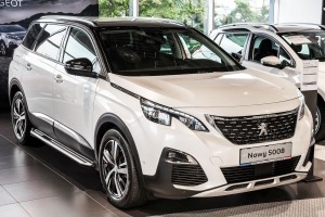 PEUGEOT 5008 II 2017+ STOPNIE BOCZNE PROGI SAMOCHODOWE