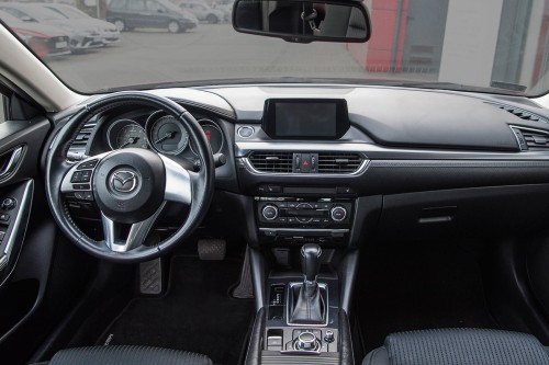 MAZDA 6 III GJ 2012-2014 OZDOBNA RAMKA PRZEŁĄCZNIKÓW KIEROWNICY BEZ TEMPOMATU