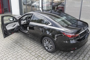 MAZDA 6 III GJ 2014+ PO PIERWSZYM FACELIFTINGU WEWNĘTRZNE LISTWY PROGOWE STAL