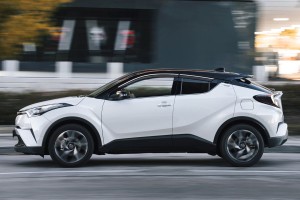 TOYOTA C-HR 2017+ OWIEWKI SZYB BOCZNYCH