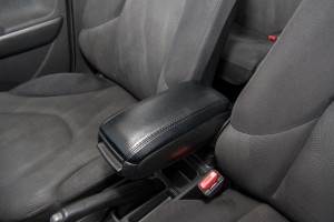 VOLKSWAGEN POLO MK4 IV 9N 2002-2009 PODŁOKIETNIK