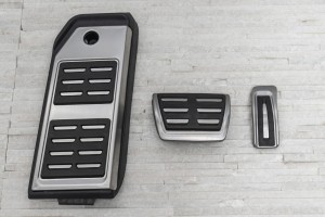 VW TOUAREG III CR 2018+ AUTOMAT NAKŁADKI NA PEDAŁY NAKŁADANE