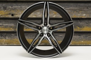 HYUNDAI i30 i40 ix35 KONA FELGI 18 5x114,3