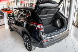 NISSAN QASHQAI 2014+ OCHRONNA LISTWA TYLNEGO ZDERZAKA