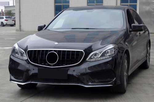MERCEDES E-CLASS W212 2013-2016 Z KAMERĄ GRILL GT PANAMERICANA CZARNY