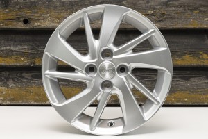 SUZUKI SPLASH SWIFT FELGI 15 4x100