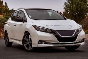 NISSAN LEAF II ZE1 2017+ LAMPA PRZECIWMGIELNA PRZEDNIA PRAWA 261508995A