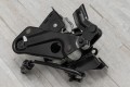 BMW SERIA 5 F10 2009-2017 LEWY ZAMEK POKRYWY SILNIKA 51237206453