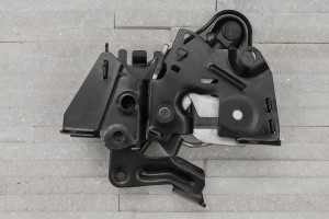BMW SERIA 5 F11 / F11N 2010-2017 PRAWY ZAMEK POKRYWY SILNIKA 51237183762