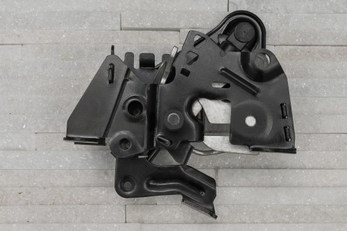 BMW SERIA 5 F11 / F11N 2010-2017 PRAWY ZAMEK POKRYWY SILNIKA 51237183762