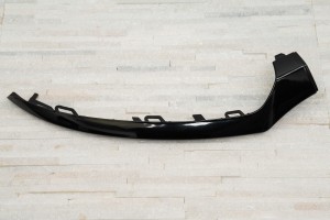 MERCEDES C-CLASS W205 2014-2018 LISTWA PRZEDNIEGO ZDERZAKA PRAWA CZARNA A2058852600