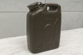 KANISTER SAMOCHODOWY Z LEJKIEM 20 L