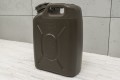 KANISTER SAMOCHODOWY Z LEJKIEM 20 L