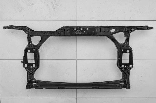 PAS PRZEDNI AUDI A4 2013-2015 8K0805594L (0-2-4)