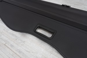 SSANGYONG KORANDO 2011-2019 ROLETA BAGAŻNIKA CZARNA 79880-34000