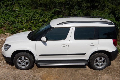 SKODA YETI 2013-2017 PO LIFTINGU STOPNIE BOCZNE PROGI