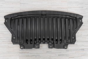 MERCEDES E-CLASS W213 2016-2020 PRZED FACELIFTINGIEM OSŁONA PRZEDNIEGO ZDERZAKA Z KOMPLETEM ŚRUB A2135200100