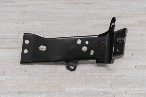 MAZDA 3 III BM 2014-2018 MOCOWANIE PRZEDNIEGO PRAWEGO BŁOTNIKA B4ZA521R0A