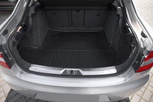 SKODA SUPERB II B6 2008-2015 PIANKOWA MATA BAGAŻNIKA