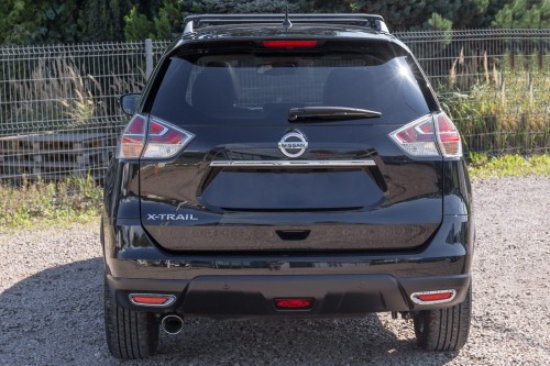 NISSAN X-TRAIL III T32 2014-2017 PRZED LIFTINGIEM NAKŁADKI LAMP PRZECIWMGIELNYCH TYLNYCH