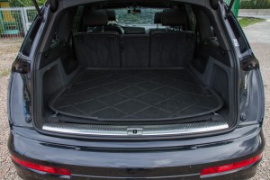 AUDI Q7 4L 2005-2015 WYKŁADZINA MATA BAGAŻNIKA