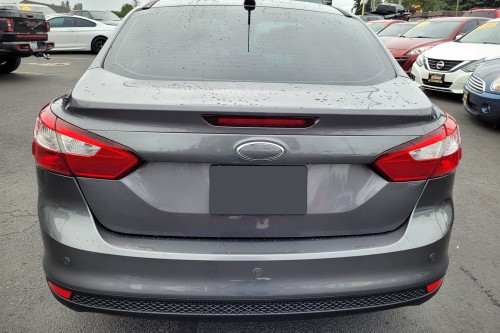 FORD FOCUS MK3 III 2010-2014 PRZED FACELIFTINGIEM SEDAN KAROSERYJNA LAMPA TYLNA LEWA BM5113405CE