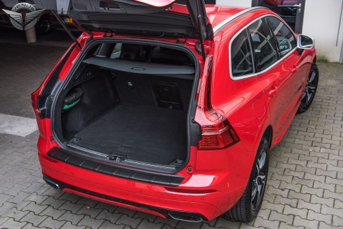 VOLVO XC60 2017+ OCHRONNA LISTWA ZDERZAKA ABS