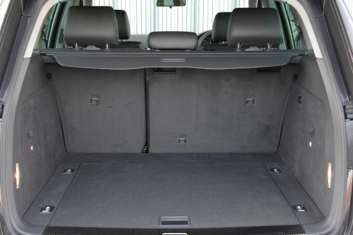 VOLKSWAGEN TOUAREG I 7L 2003-2010 ROLETA BAGAŻNIKA CZARNA