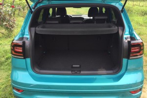 VOLKSWAGEN T-ROC 2018+ PÓŁKA BAGAŻNIKA