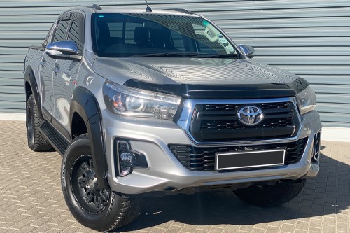 TOYOTA HILUX VIII AN120 2015+ STOPNIE BOCZNE PROGI SAMOCHODOWE