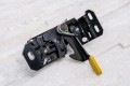 MERCEDES GLA X156 2015-2020 ZAMEK ZACZEP RYGIEL MASKI DOLNY 2468800460