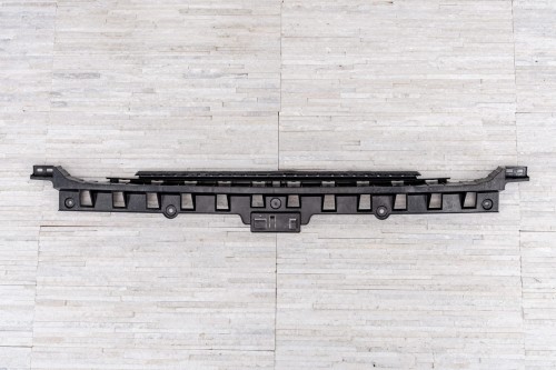 DODGE CHARGER 2015-2018 ŚLIZG TYLNEGO ZDERZAKA ŚRODKOWY 68226564AB